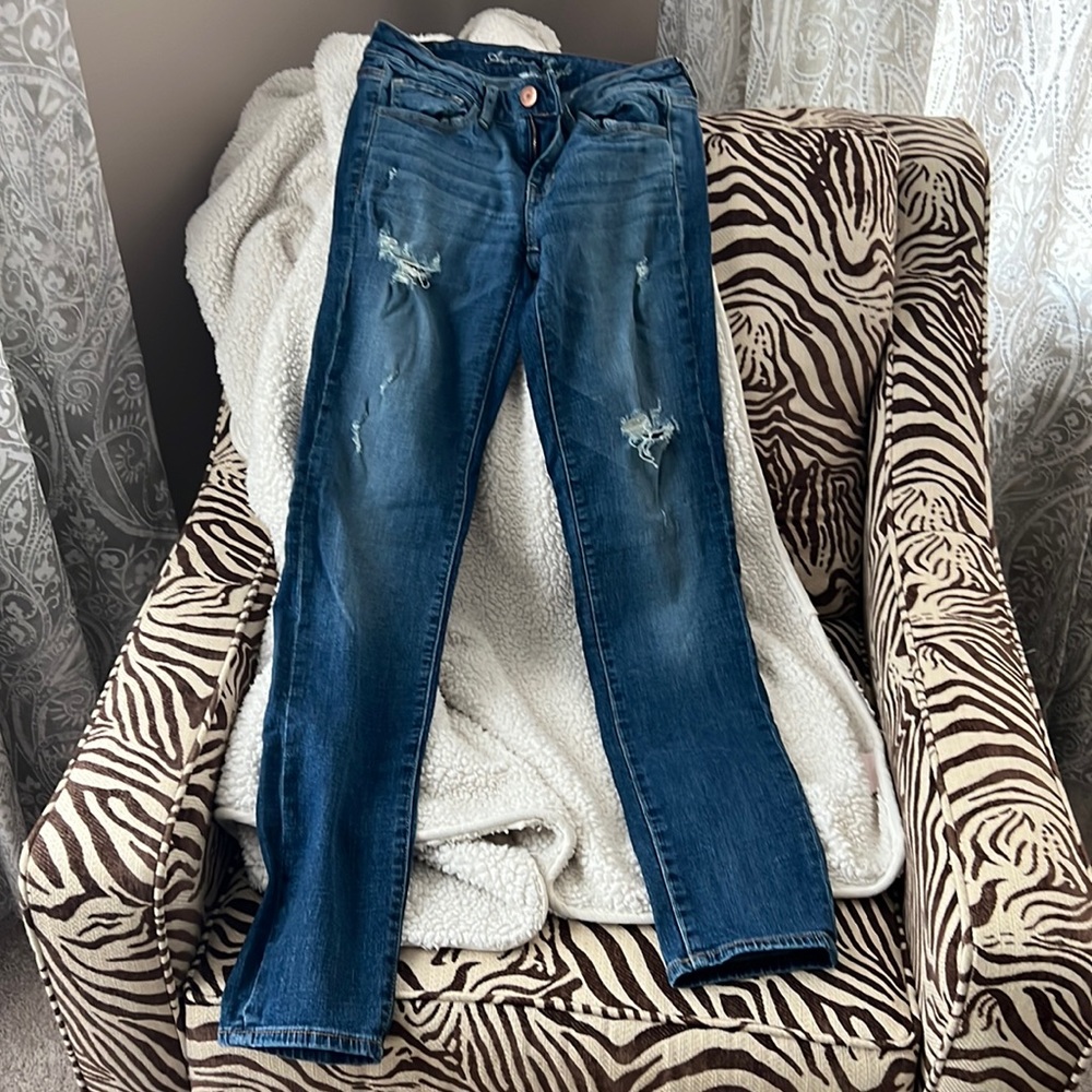 American Eagle Super Stretch size 4 skinny jeans